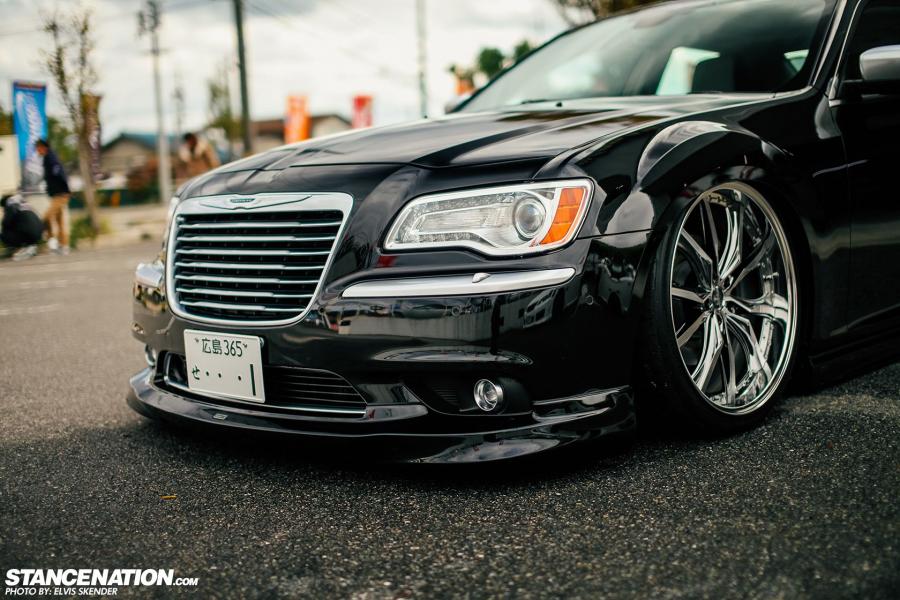  Chrysler 300C VIP Style by Aimga 2014 года  (фото 5 из 14)